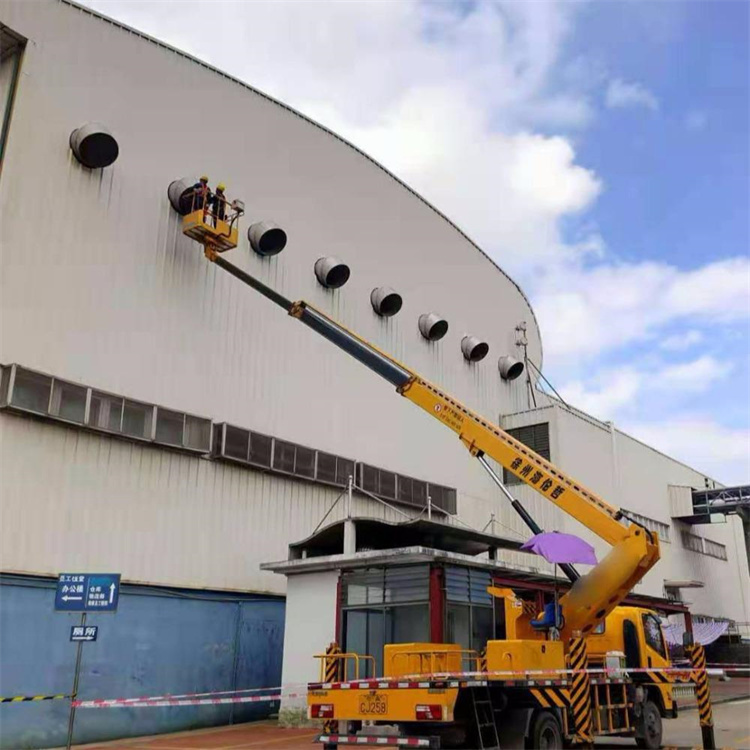 行唐县高空作业车出租服务：专业广告牌安装解决方案